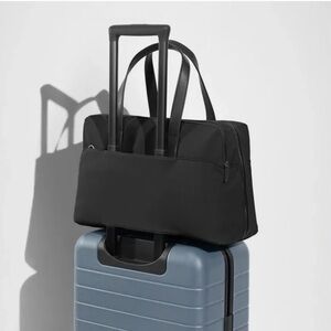 AWAY Everywhere Bag in Jet Black